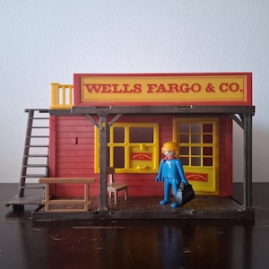 Wells Fargo & Co. Tankstelle - Playmobil 3431 - Geobra 1977 - Wilder Westen Western Bank - Vintage Spielzeug Sammlerstück - Bank Sheriff Postkutsche