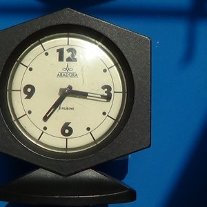 Aradora German KNOCKING On HEAVENS DOOR mechanical alarm clock Art Deco