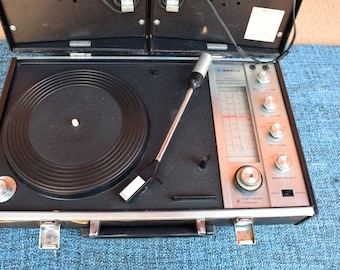 Sanyo Japanese  RECORD PLAYER RADIO Waauu..