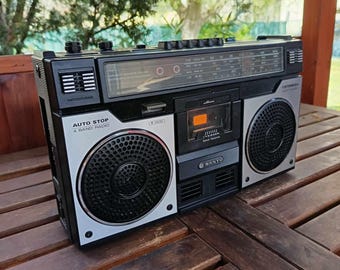 Sanyo M 4100 LU Vintage Japanese Boombox - Etsy