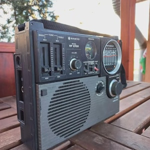 Sanyo Alarm Clock - Etsy