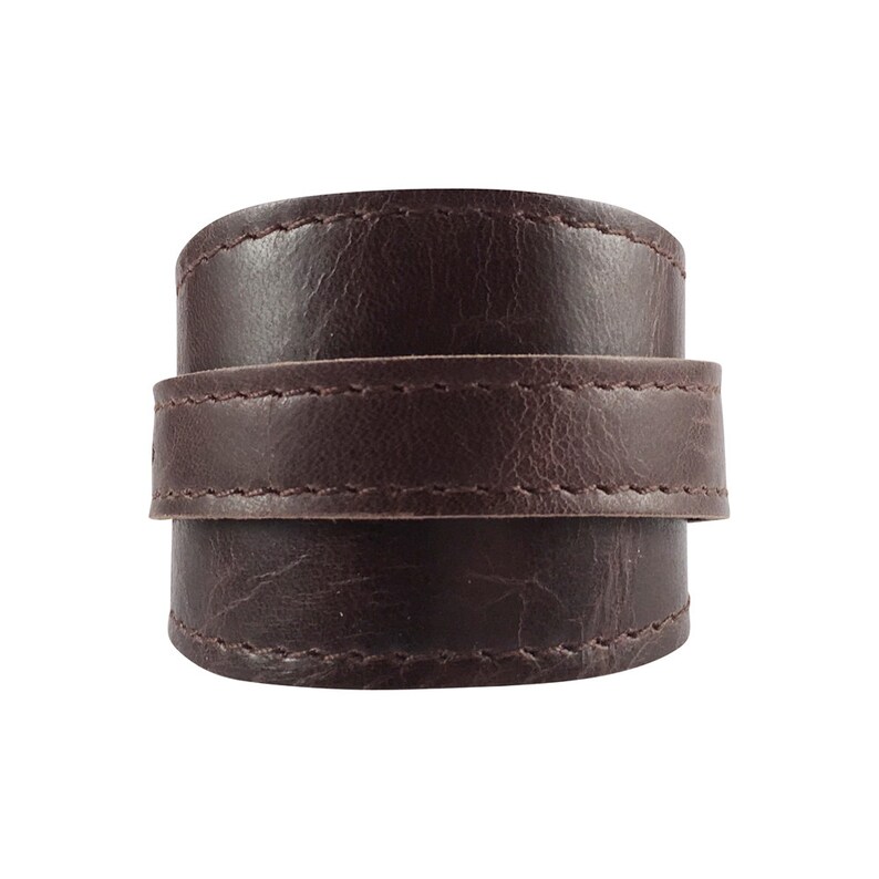 Crop Cuff in Vintage Brumby leather image 2