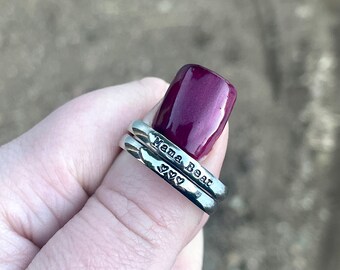 Hand-Stamped Dainty Stackable 3mm Stainless Steel MAMA With Hearts Name Ring Set Of 2 Rings