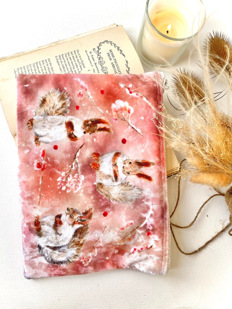 Red Squirrel Woodland Velvet Make Up Bag image 3