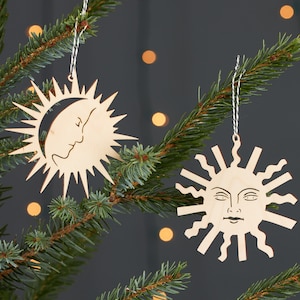 Tarot Sonne + Mond hölzerne Feiertage Weihnachtsverzierungen - Lasercut Birkenholz (2er-Set)
