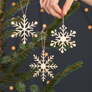 Simple Snowflake Ornaments - Lasercut Birch Wood (set of 3)