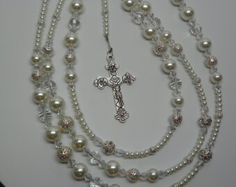 NEW CLEAR ROUND GLASS ROSARY PRAYER BEADS CHAIN NECKLACE /& METAL CRUCIFIX RB22