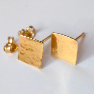 14K Gold Stud Square earrings- 14K solid gold 7mm hammered squares - hand fabricated