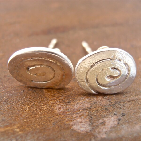 Rustic spiral sterling silver earrings, stud earrings, stud spiral earrings, custom made, hand made