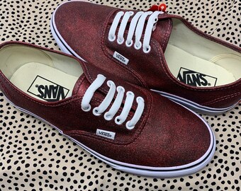vans maroon colour
