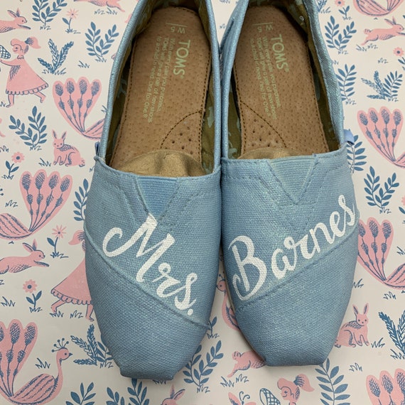 light blue toms