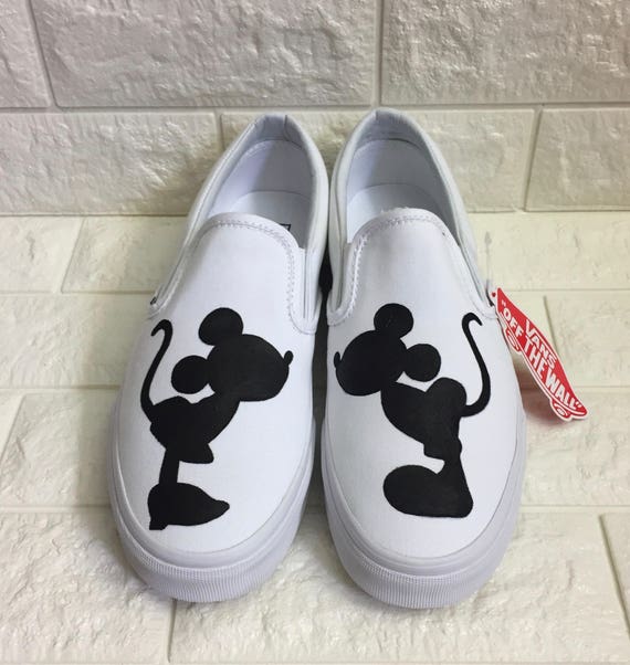 minnie shoes vans