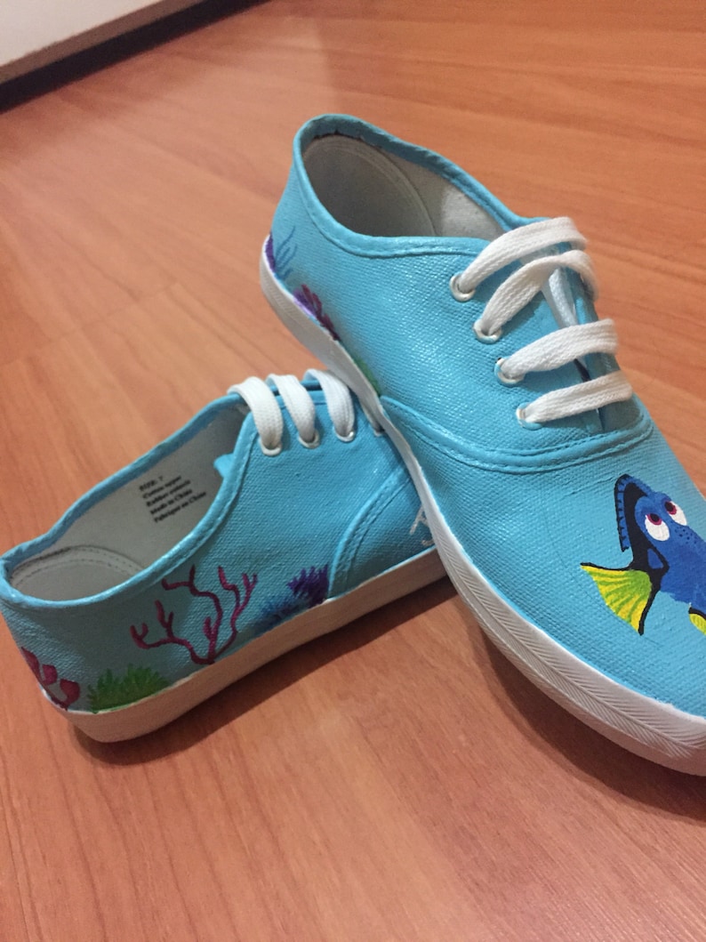 Dory &amp; Nemo Hand Painted Shoes. Finding Nemo Shoes