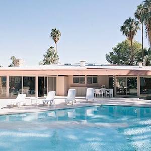 Elvis Presley palm springs house, Mid century modern house, Pool chairs and Palm trees,Palm springs pool print,wall art slim Aarons inspired