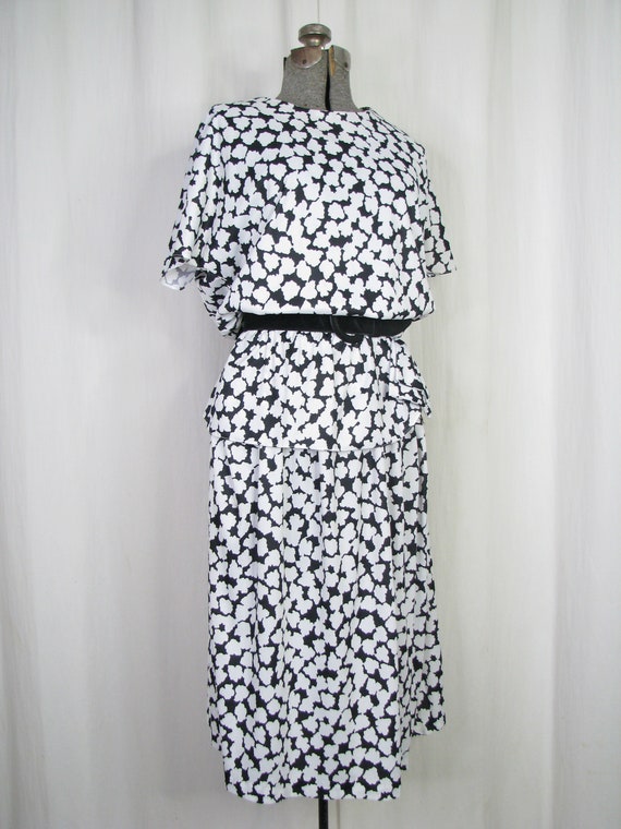 Plus Size 1980s Dress, 40s style Monochromatic Mi… - image 4