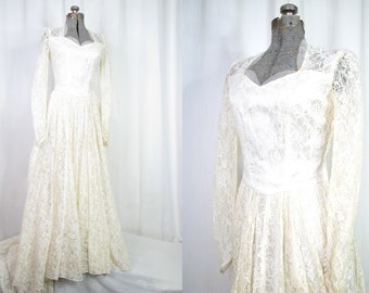 Vintage Wedding Dress, 1940s Simple Ivory Lace Wedding Gown