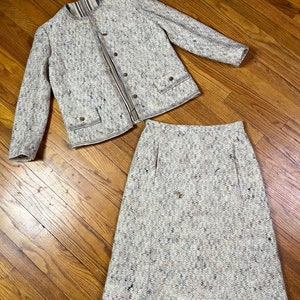 Stylish 60s Skirt Suit, Vintage Suit Set in Beige Brown Zigzag Weave , 1960s Womens Suit 30” W