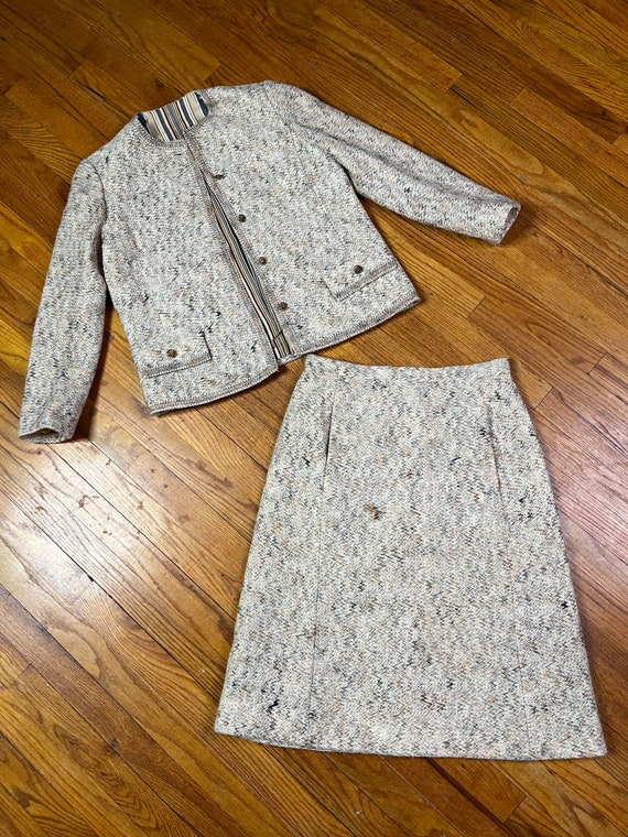 Vintage 60s Skirt Suit: Beige Brown Zigzag Weave, 30" Waist
