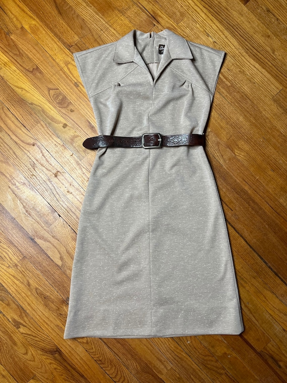 Fun Sleeveless Boho Midi Dress 1970s Collared A Line Shift