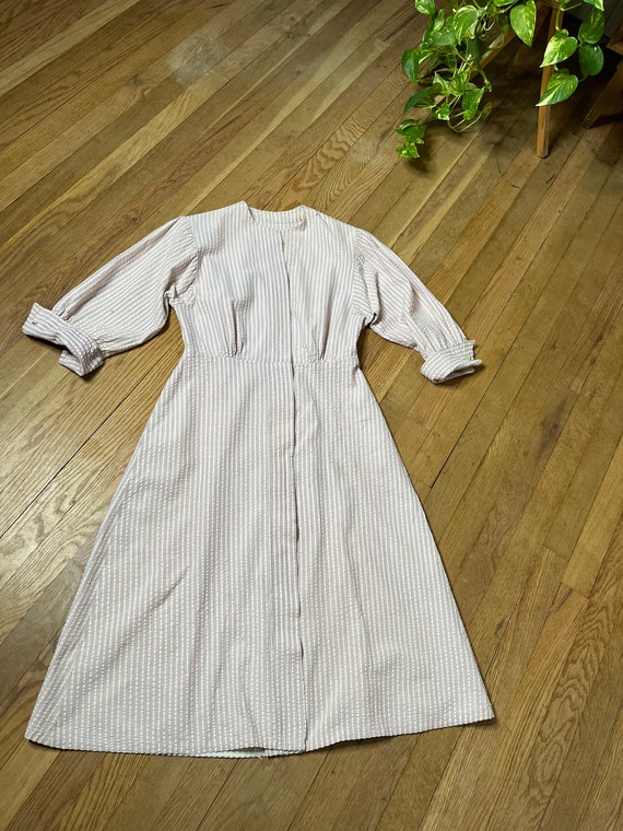 Seersucker 1930s Day Dress, 30s Shirt Dress with … - image 10