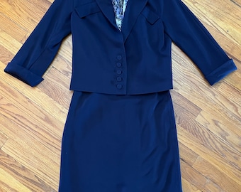 Terno vintage de saia gabardine de lã dos anos 1940: conjunto de blazer com cinto nas costas