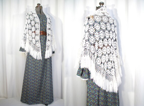 1960s Shawl // Victorian Wrap // Crochet Wedding S