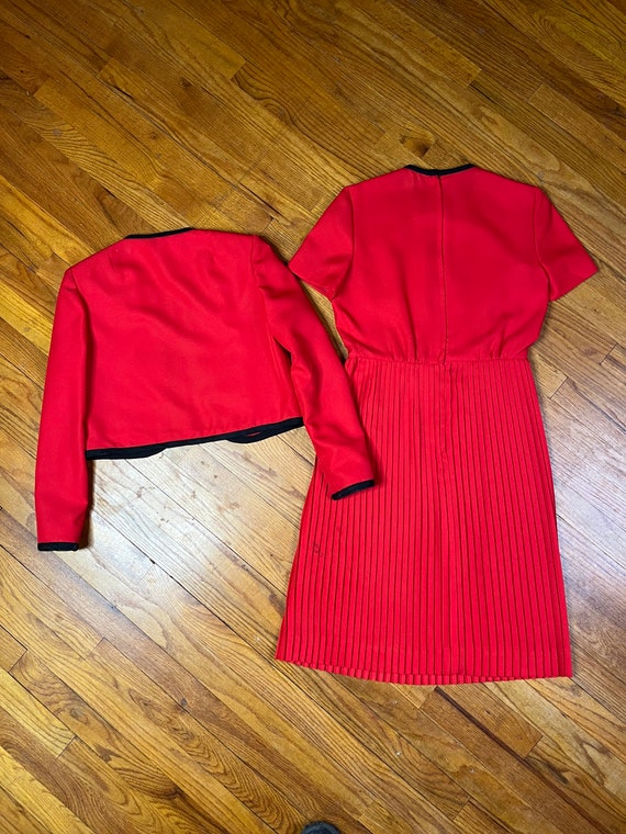 Cherry Red 60s Dress Set, Jackie O Style Mod Plea… - image 7