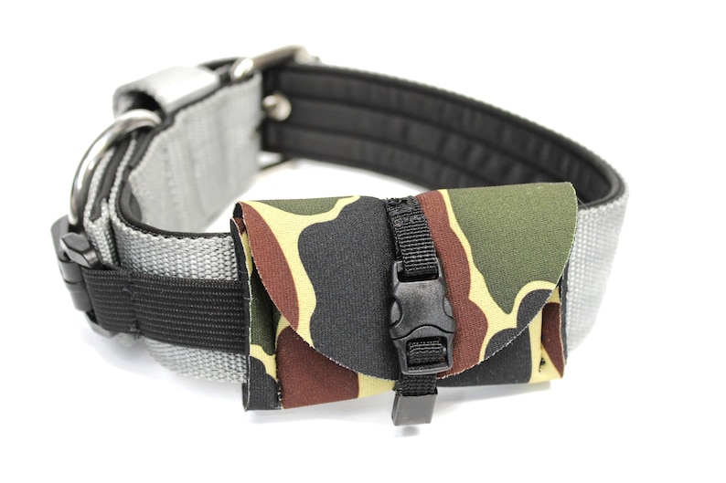 Fi 3 Tracker neoprene dog collar pouch stays super secure with side release adjustable buckle closure, interior elastic pouch, Velcro collar strap and heavy snap clip with elastic strap connects it securely to collar D-ring.