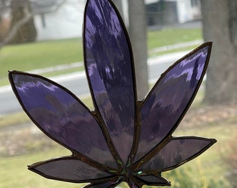 Small Stained Glass  Leaf | Purple Stained Glass Leaf | Plant Art |  Leaf Art | Glass Art | Kumbyart