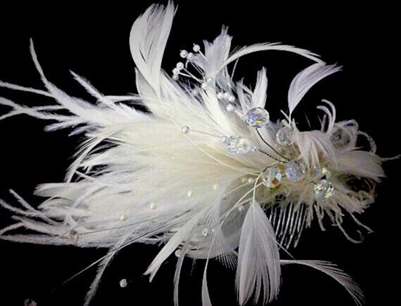 Ivoire, blanc ou rose fard à joues fait à la main aux États-Unis mariée mariage fascinateur plume pince à cheveux cristaux perles d'autruche image 1