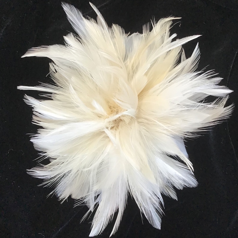 Ivory or White handmade in the USA Bridal Wedding Fascinator Feather Hair Clip Bild 1