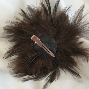 Chocolate Brown Feather Fascinator Hair Clip, or. Brooch.Handmade in USA imagem 4