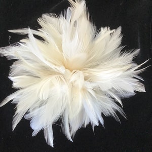 Ivory or White handmade in the USA Bridal Wedding Fascinator Feather Hair Clip immagine 3