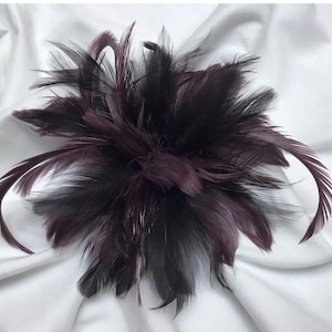 Aubergine Eggplant purple Feather Fascinator Hair Clip, brooch pin. Fashion Accessory Made in USA immagine 1