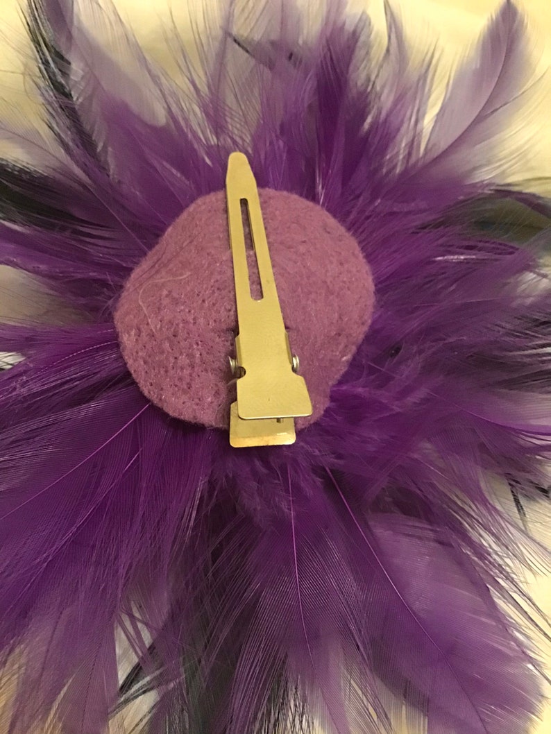 Barrette bibi mauve avec ou sans plumes noires, fabriquée à la main aux États-Unis image 3