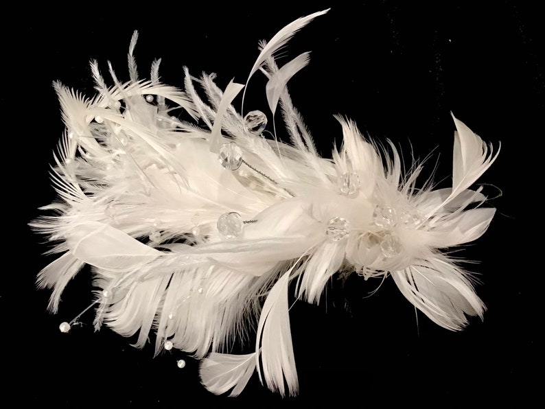 Ivoire, blanc ou rose fard à joues fait à la main aux États-Unis mariée mariage fascinateur plume pince à cheveux cristaux perles d'autruche image 4