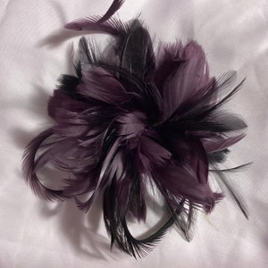 Aubergine Eggplant purple Feather Fascinator Hair Clip, brooch pin. Fashion Accessory Made in USA zdjęcie 6