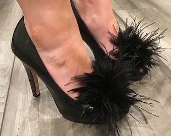 Ostrich Feather shoe clips accessory. Color options. Shoes not included. Black, Red , Olive Green, Forest Green, Brown, Black&White. Mustard