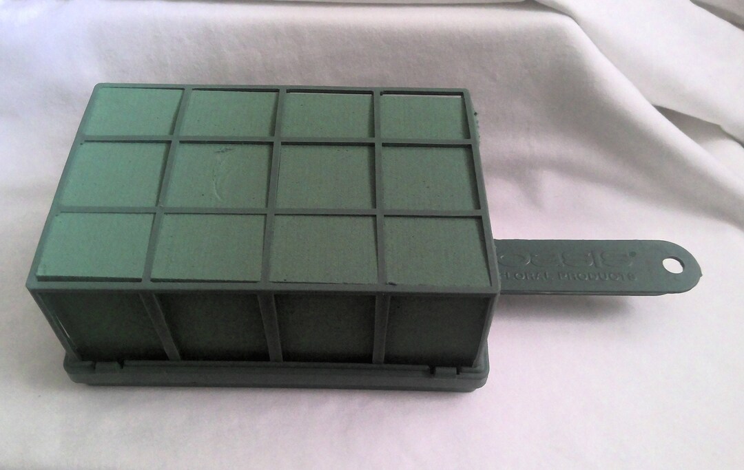 Oasis Floral Foam, Wet Floral Foam Cage, Florist Supplies, Flower