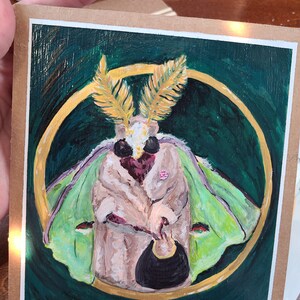 Madeline Flourish" - Arte original de Kristen Lamb Crist Luna Moth en caja de cartón reciclado 6.25"x7.25"
