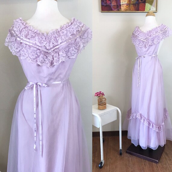Vintage 1970s Dress / Lavender Lace / Tulle / Ribb