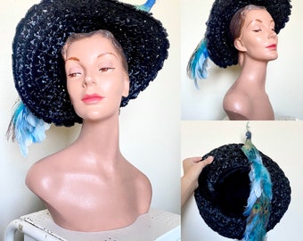 Vintage 1950s Hat / Vintage bird hat / 50s straw hat / Wide brim hat / peacock / avant garde