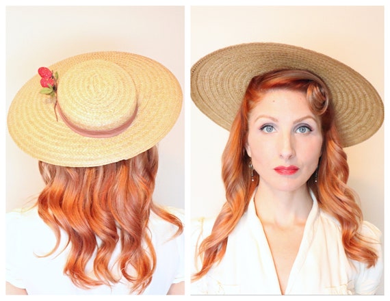 Vintage 1940s hat / Wide brim / Strawberries / 40s
