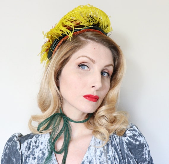 Vintage 1930s Hat / 1930s Bonnet / Rare theatre co