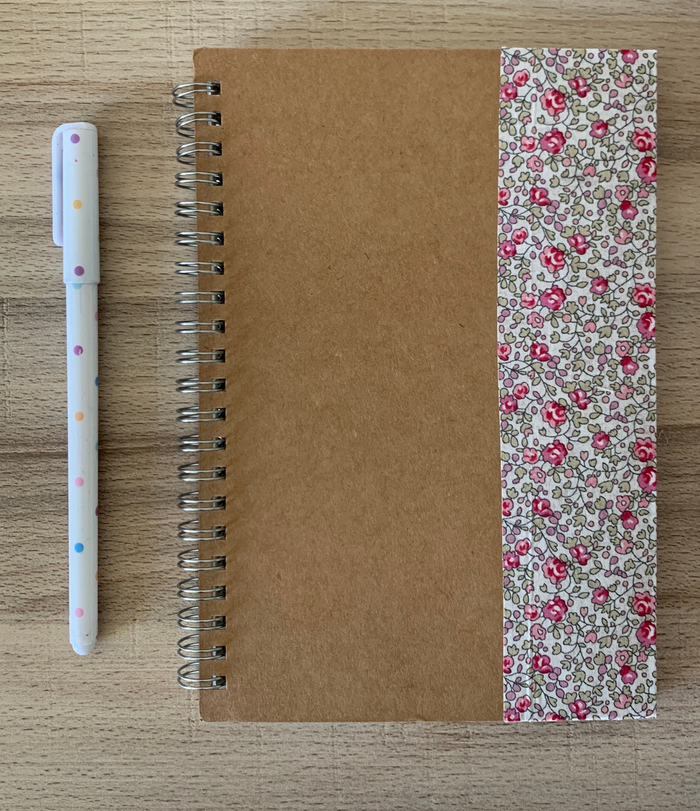 Daily Planner Format A5 13, 5x18- Couverture Kraft et Tissu Liberty Heloise - Cadeau Saint-Valentin