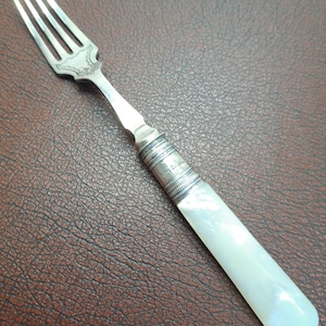 Antique Victorian Fish Fork 925 Sterling Band Mother of Pearl Handle Sheffield England