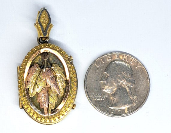 Antique Victorian Gold Filled Oval Locket Pendant… - image 10