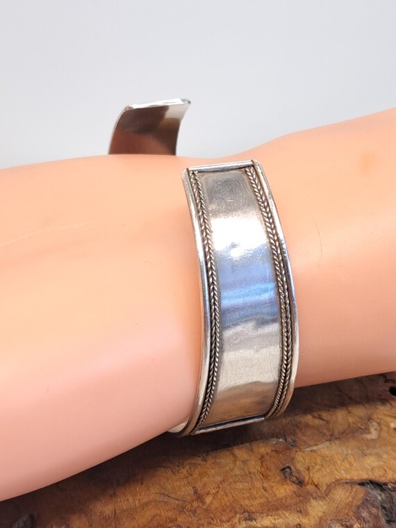 Vintage Lightweight Solid Silver Tribal Cuff Brac… - image 4