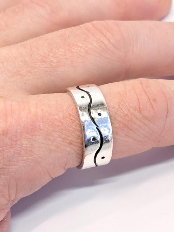 Vintage Sterling Silver Men's Ring Wave & Dot Design Mexico