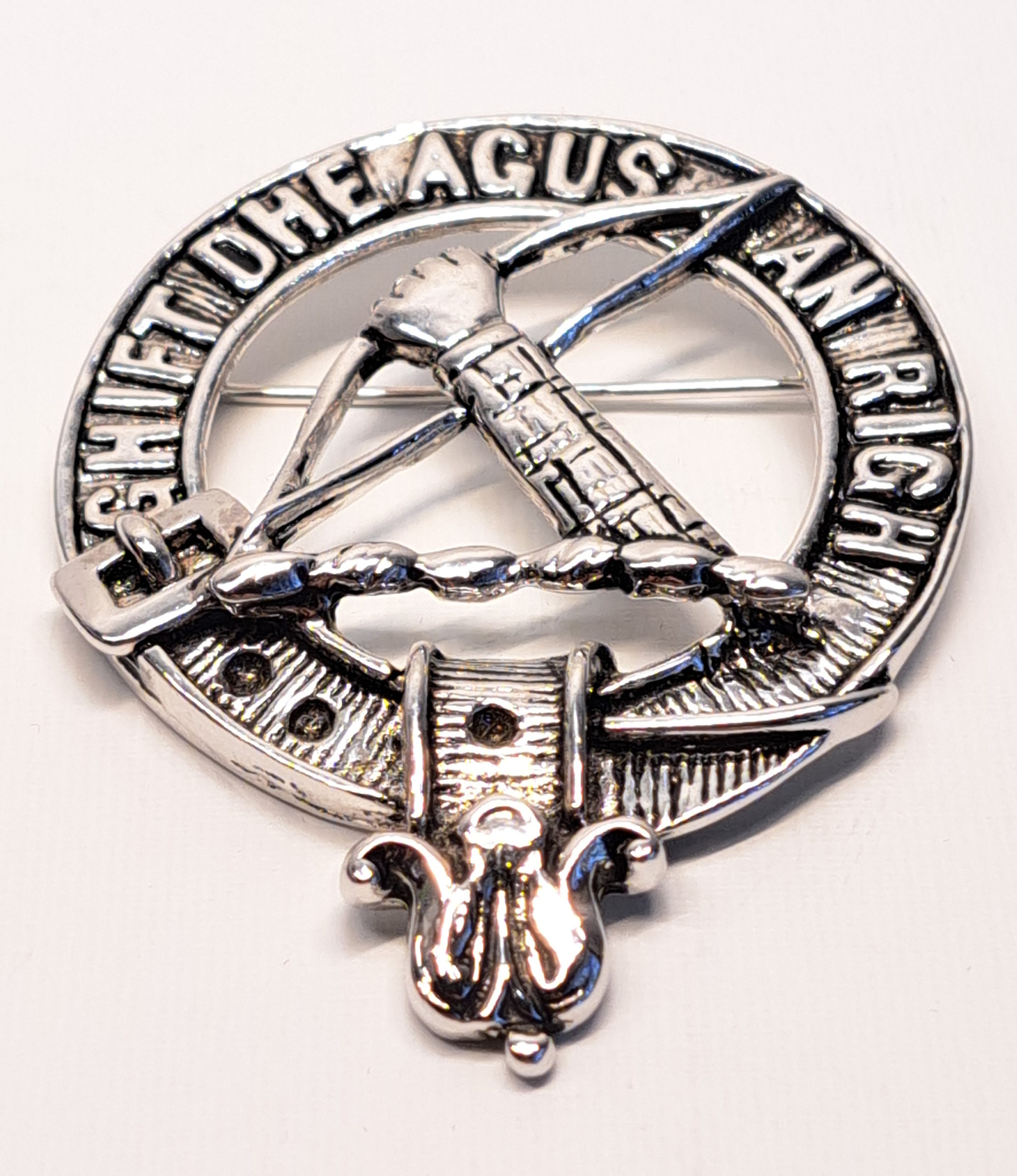 Vintage Scottish Clan Macinnes ghift Dhe Agus an Righ Grace of the King ...